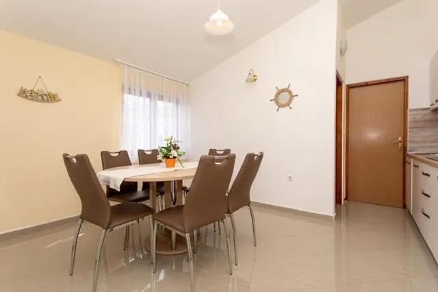 Marinko Apartment Baška