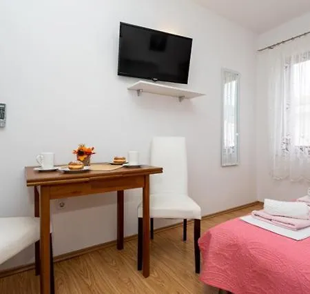 Apartment Marinko *
